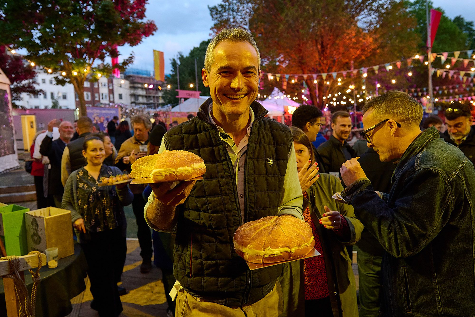 Julien Plumart holding his new cake